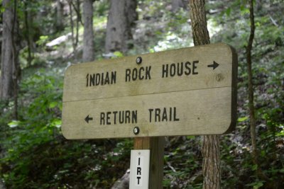Indian Rockhouse, Sign On Way In