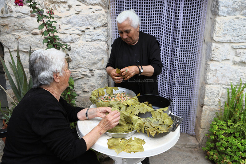 Discovering the central part of Crete