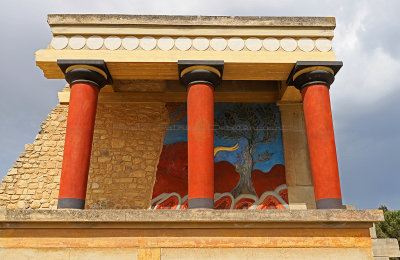 2 weeks discovering the island of Crete - Visit of the minoan city of Knossos