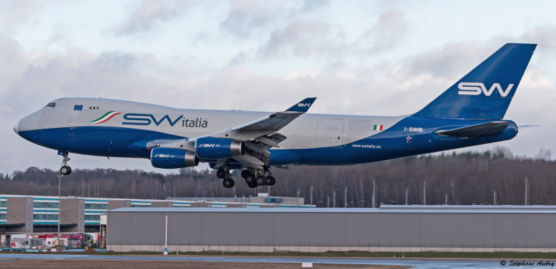 Boeing 747-4R7F SW Italia I-SWIB