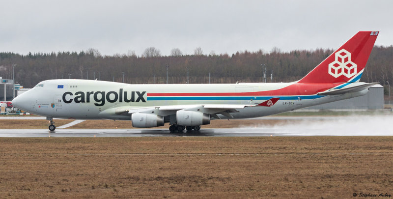 Boeing 747-4R7F Cargolux LX-SCV