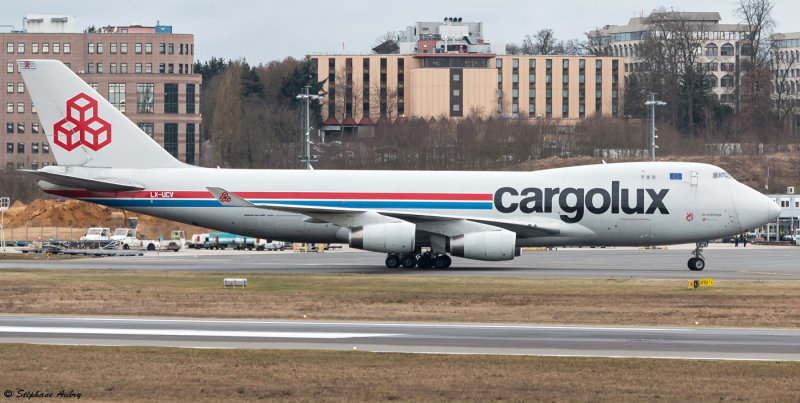 Boeing 747-4R7F Cargolux LX-UCV