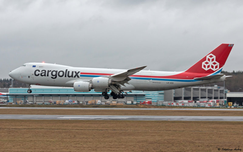 Boeing 747-8R7F