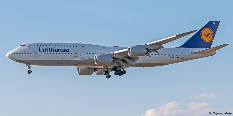 Boeing 747-830