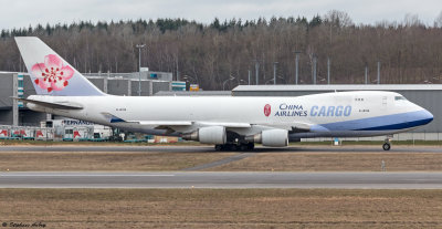 Boeing 747-409F China Airlines Cargo B-18709