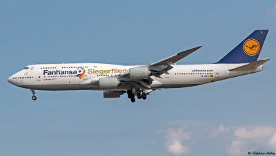 Boeing 747-830 Lufthansa D-ABYI Fanhansa Siegerflieger