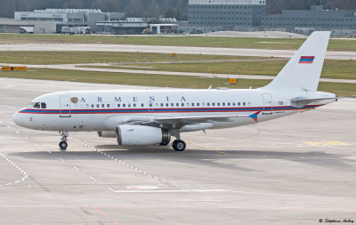 Airbus A319-132(CJ)Armenia Government 701