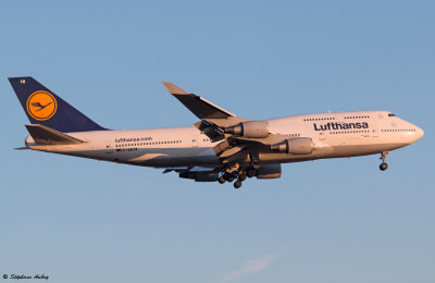 Boeing 747-430 Lufthansa D-ABVW