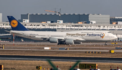 Boeing 747-830 Lufthansa D-ABYI Fanhansa Siegerflieger