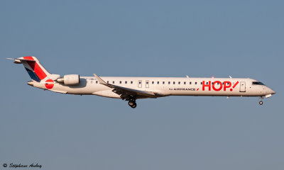 Bombardier CRJ-1000EL (CL-600-2E25)