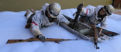 5cm Mortar Team1.JPG
