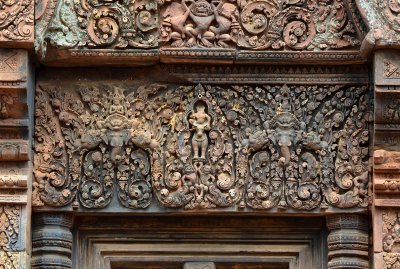 Banteay Srei - Carving Work
