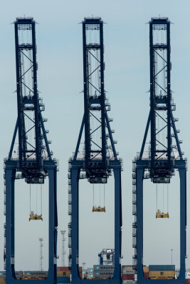 Felixstowe cranes