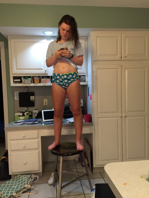 paintingLegs2.jpg