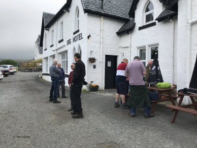 Meeting up at the Uig Hotel on Skye