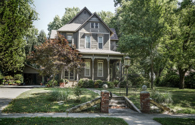  Circa 1887 Home in Halstead, Kansas 