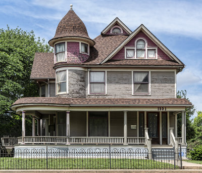 A Grand Old House