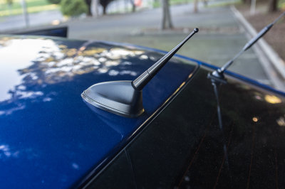 Radio_antenna_zpsfw9ac5bn.jpg