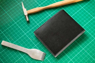 Bifold wallet