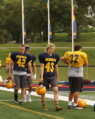 Queen's Football Camp 00810 copy.jpg