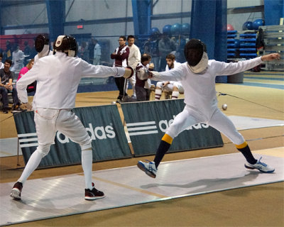 Queen's Fencing 08456 copy.jpg
