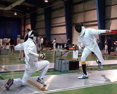 Queen's Fencing 08666 copy.jpg