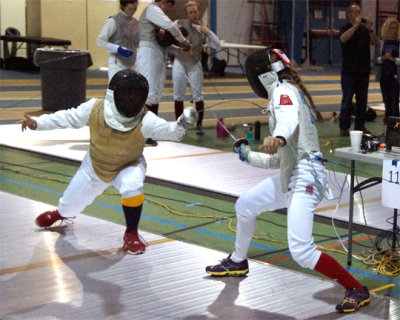 Queen's Fencing 08948 copy.jpg