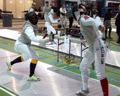 Queen's Fencing 08965 copy.jpg
