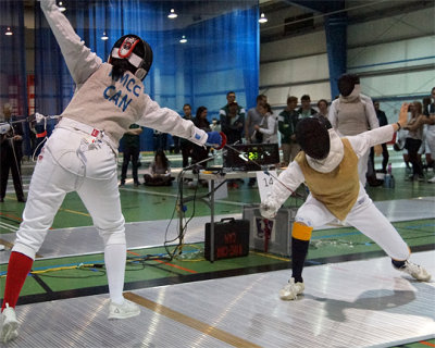Queen's Fencing 08983 copy.jpg