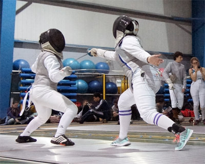 Queen's Fencing 09142 copy.jpg