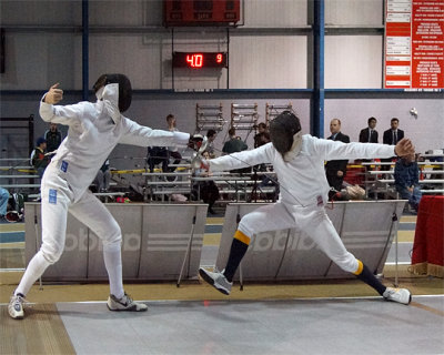 Queen's Fencing 09252 copy.jpg