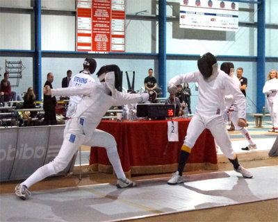 Queen's Fencing 09254 copy.jpg