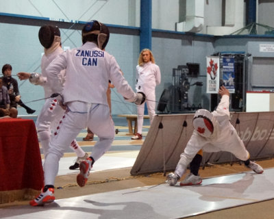Queen's Fencing 09267 copy.jpg