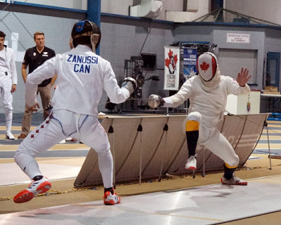 Queen's Fencing 09288 copy.jpg