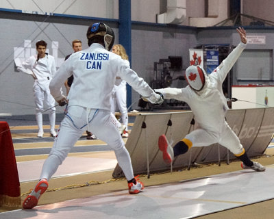 Queen's Fencing 09289 copy.jpg