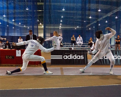 Queen's Fencing 09566 copy.jpg