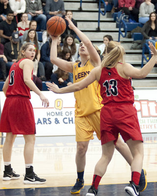 Queen's vs Carleton 03287 copy.jpg