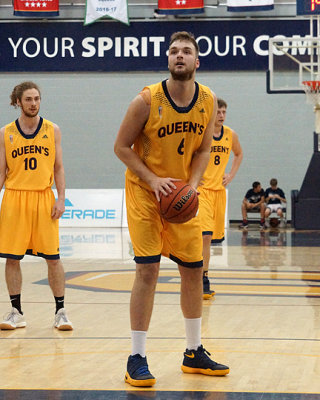 Queen's vs Carleton 05180 copy.jpg