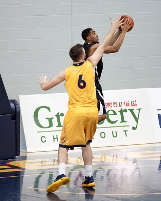 Queen's vs Carleton 03319 copy.jpg