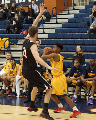 Queen's vs Carleton 05281 copy.jpg