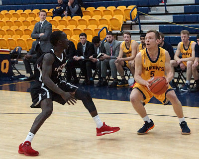 Queen's vs Carleton 05267 copy.jpg