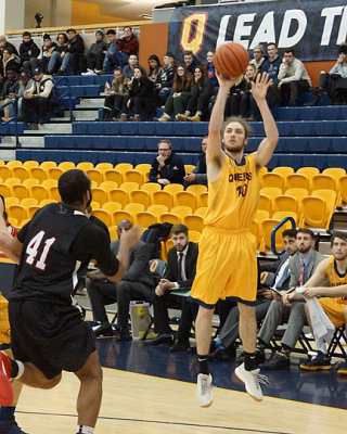 Queen's vs Carleton 05356 copy.jpg