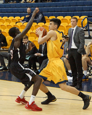Queen's vs Carleton 05382 copy.jpg