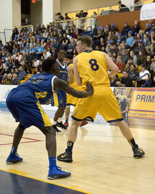 Queen's vs Laurentian 05551 copy.jpg