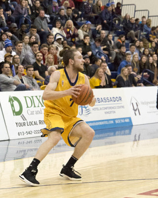 Queen's vs Laurentian 05889 copy.jpg