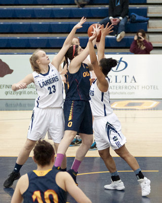 Queen's vs Nipissing 03475 copy.jpg