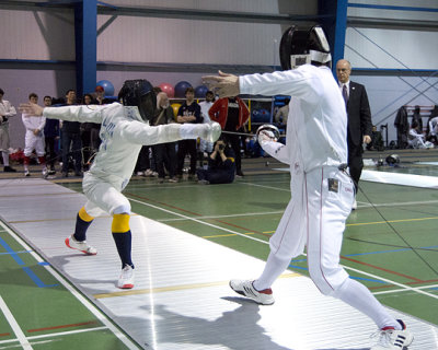 Queen's OUA MFencing 06705 copy.jpg
