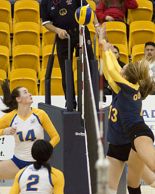 Queen's vs Ryerson 09070 copy.jpg