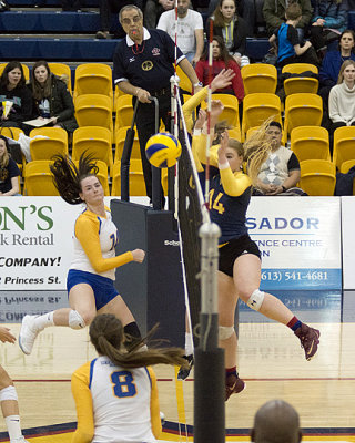 Queen's vs Ryerson 09233 copy.jpg
