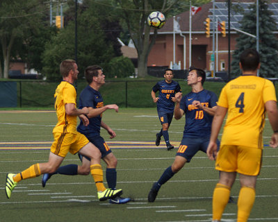 Queen's vs Laurentian 03845 copy.jpg